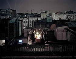 Невыносимо смотреть на то, как мучается Белла. Мать Беллы Хадид показала её новые фото из больницы на фоне обострения болезни Лайма